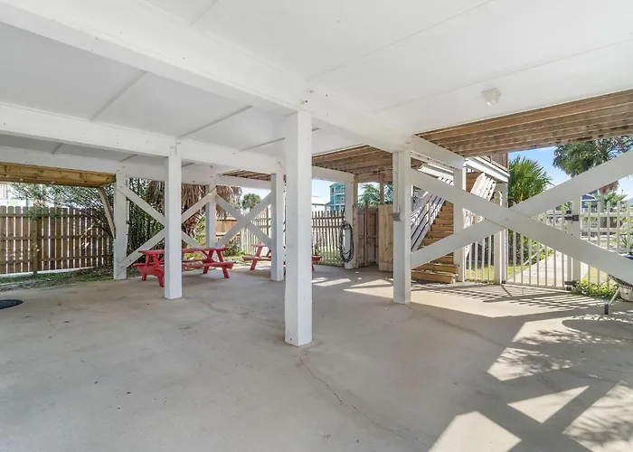 When Pigs Fly Up House Holiday home